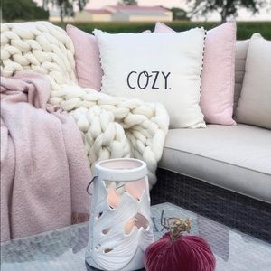 COZY pillow cover